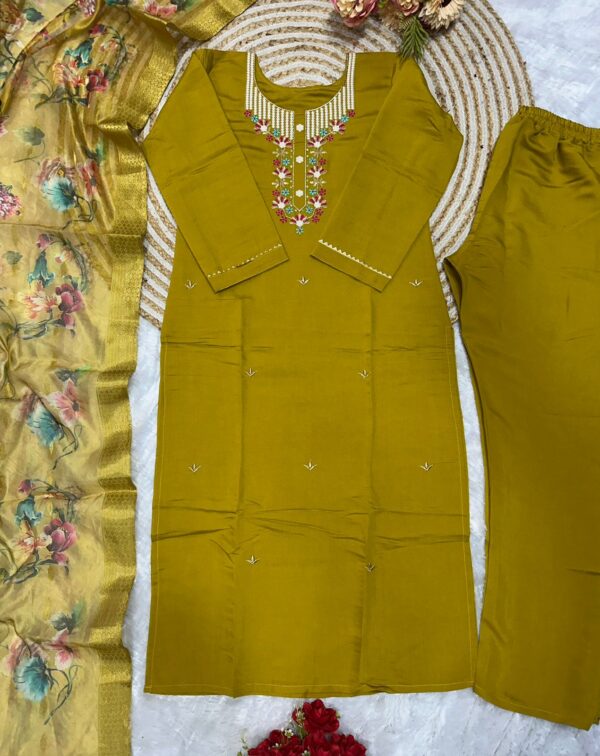 Pure fine 60/60 super dieing cotton fabric straight kurti with pant and dupatta - Image 6